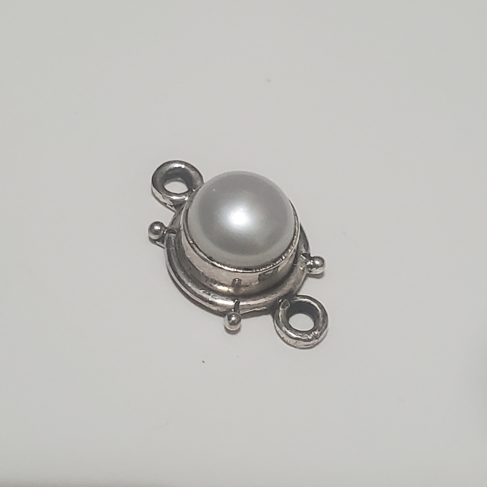 2/$20 Link Sterling Silver with Cultured Freshwater Pearl (Bleached) 18x10mm
